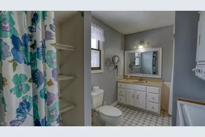 110 Cherry Lane, New Concord, OH 43762 - Photo 14