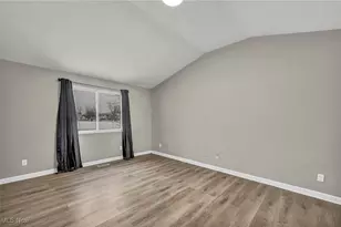 412 Jefferson St, Elyria, OH 44035 - Photo 20