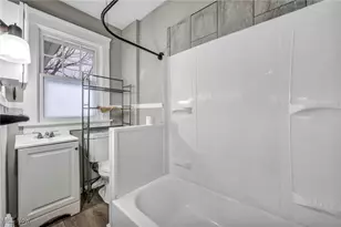 412 Jefferson St, Elyria, OH 44035 - Photo 32