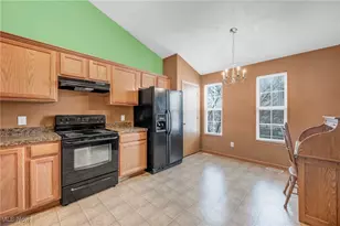 4532 Aylesworth Dr, Brunswick, OH 44212 - Photo 8