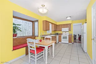 8730 Lake in the Woods Trail, Chagrin Falls, OH 44023 - Photo 32