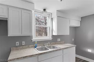 404 N Bentley Ave, Niles, OH 44446 - Photo 8