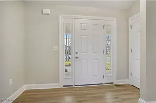 170 N Prospect St, Ravenna, OH 44266 - Photo 2