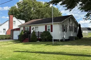 106 N Surry Rd, East Liverpool, OH 43920 - Photo 2