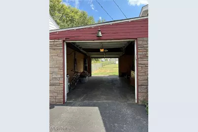 106 N Surry Road, East Liverpool, OH 43920 - Photo 4