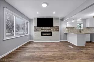 15013 Lotus Dr, Loveland, OH 44128 - Photo 10