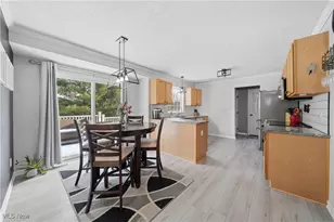 1906 Northgate Cir, Akron, OH 44320 - Photo 8