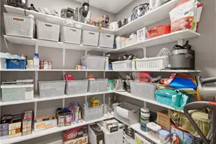 1906 Northgate Cir, Akron, OH 44320 - Photo 14