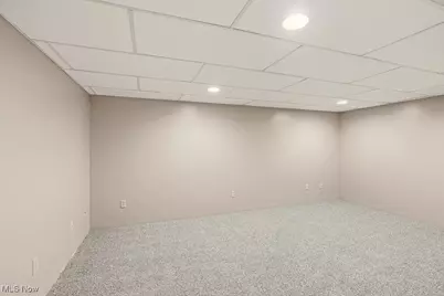 211 McKinney Boulevard, Kent, OH 44240 - Photo 32