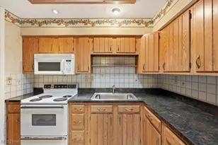 211 McKinney Blvd, Kent, OH 44240 - Photo 10