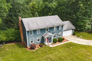 151 Granada Cir, Parkersburg, WV 26104 - Photo 2