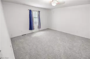 151 Granada Cir, Parkersburg, WV 26104 - Photo 12