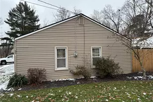 2407 Nesmith Lake Blvd, Akron, OH 44314 - Photo 2