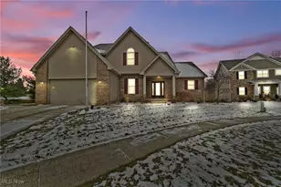 340 Granger Dr, LaGrange, OH 44050 - Photo 2