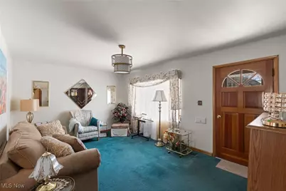 643 Western Avenue, Mingo Junction, OH 43938 - Photo 6