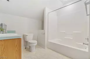 437 E Reserve Dr, Cuyahoga Falls, OH 44223 - Photo 28