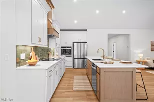 779 Center Rd, Hinckley, OH 44233 - Photo 14