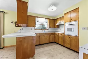 3810 Rexdale St SW, Canton, OH 44706 - Photo 10