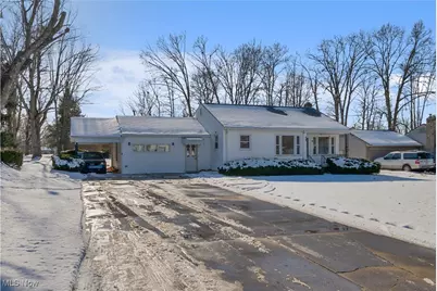 125 Island Drive, Poland, OH 44514 - Photo 2