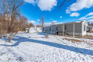 237 Amherst Mobile Home, Amherst, OH 44001 - Photo 28