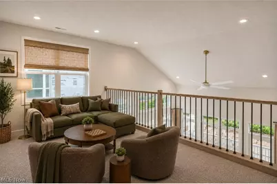 103 Town Centre Drive, Grandview Heights, OH 44147 - Photo 10