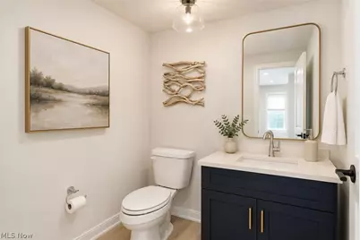 103 Town Centre Drive, Grandview Heights, OH 44147 - Photo 6