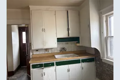 13302 Beachwood Avenue, Loveland, OH 44105 - Photo 12