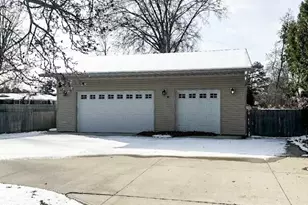 112 Stratford Rd, Painesville Twp, OH 44077 - Photo 2