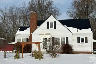 329 37th St NW, Canton, OH 44709 - Photo 2