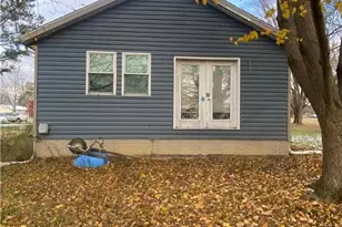 131 Walleye Ct, LaGrange, OH 44050 - Photo 4