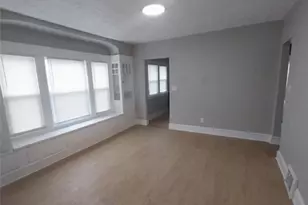 1635 Hillcrest Rd, Cleveland Heights, OH 44118 - Photo 4