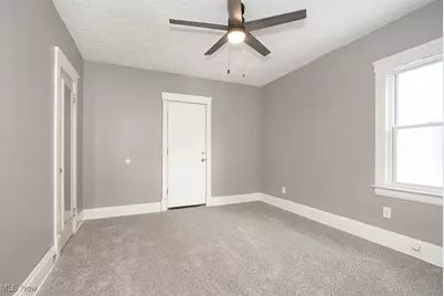 1045 Carlyon Road, East Cleveland, OH 44112 - Photo 18