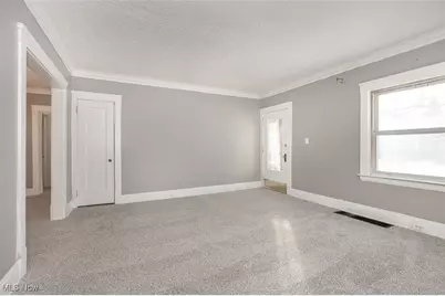 1045 Carlyon Road, East Cleveland, OH 44112 - Photo 2