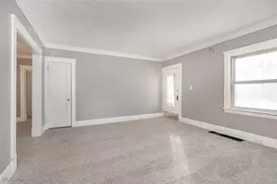 1045 Carlyon Rd, East Cleveland, OH 44112 - Photo 2