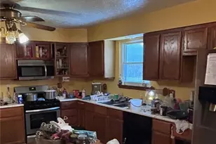 7106 Andover Dr, Mentor, OH 44060 - Photo 2