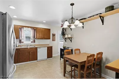 17796 Kenston Lake Drive, Chagrin Falls, OH 44023 - Photo 10