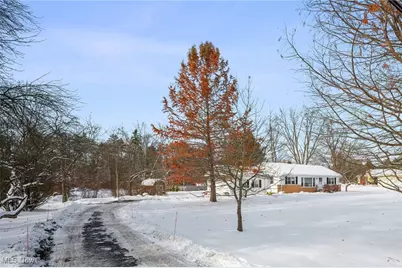 17796 Kenston Lake Drive, Chagrin Falls, OH 44023 - Photo 22