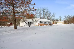 17796 Kenston Lake Dr, Chagrin Falls, OH 44023 - Photo 22