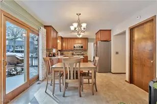 9534 Garden Park Cir NW, Uniontown, OH 44685 - Photo 16