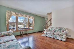 9534 Garden Park Cir NW, Uniontown, OH 44685 - Photo 8