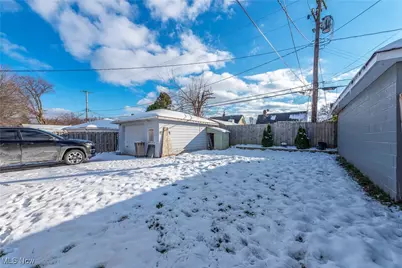 14205 Highlandview Avenue, Loveland, OH 44135 - Photo 4