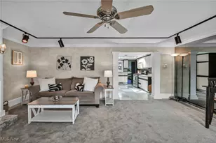 552 Saunders Ave, Akron, OH 44319 - Photo 8