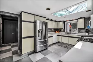 552 Saunders Ave, Akron, OH 44319 - Photo 14