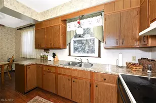 1830 B St, Akron, OH 44312 - Photo 10