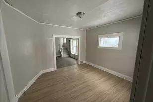 1028 E 146th St, Loveland, OH 44110 - Photo 8