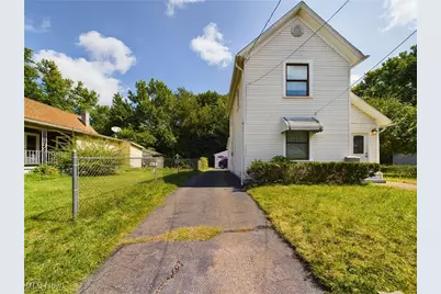 447 Spaulding Street, Akron, OH 44310 - Photo 2