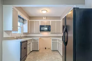 2660 Conrad Ave, Akron, OH 44314 - Photo 8