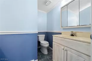 10560 Auburn Rd, Chardon, OH 44024 - Photo 12