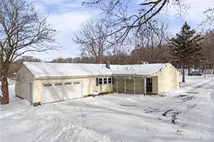 10560 Auburn Rd, Chardon, OH 44024 - Photo 34