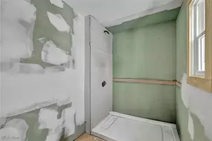 160 Kentucky, Elyria, OH 44035 - Photo 22